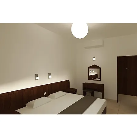 Livas Hotel de apartamente Pernera