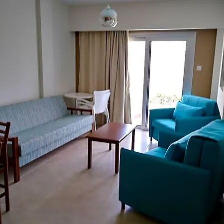 Livas 4* Pernera