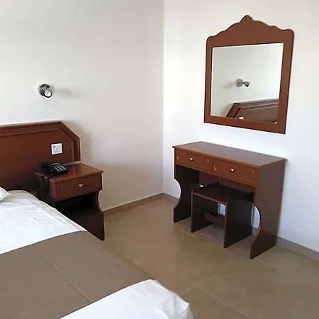 Livas Апарт-отель 4*