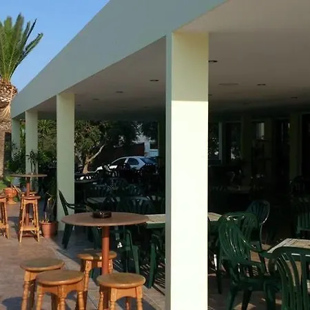 Livas 4*