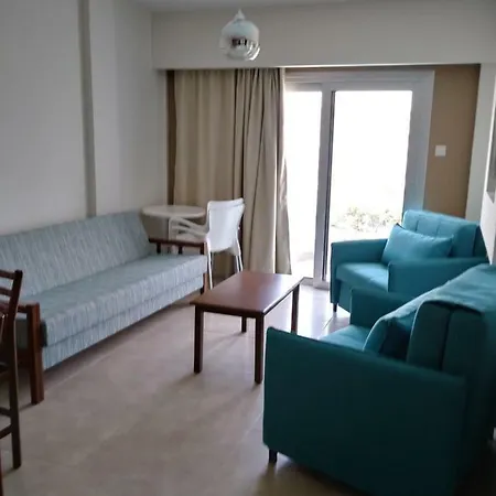 Livas 4* Pernera
