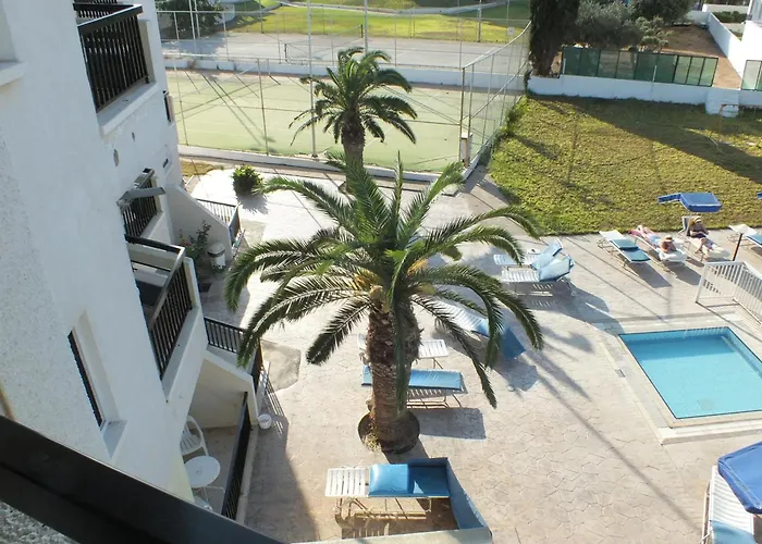 Livas Lejlighedshotel Pernera