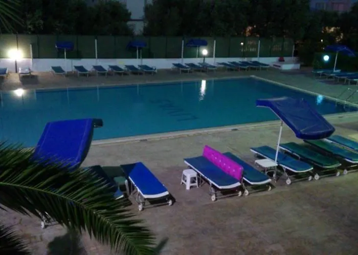 Livas Hotel de apartamente 4*